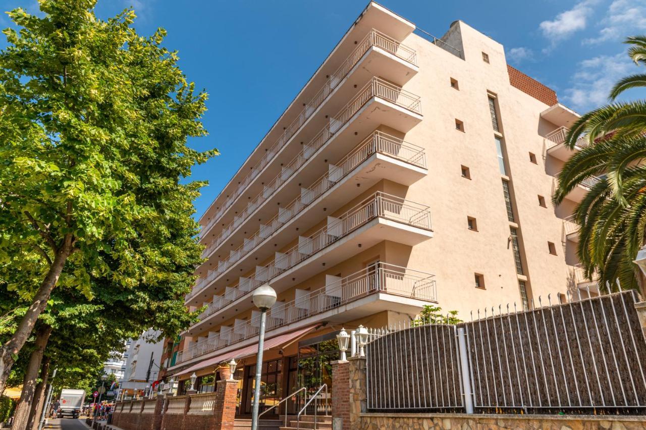 The Bb Hotel Boutique Can Colom Lloret de Mar Bagian luar foto